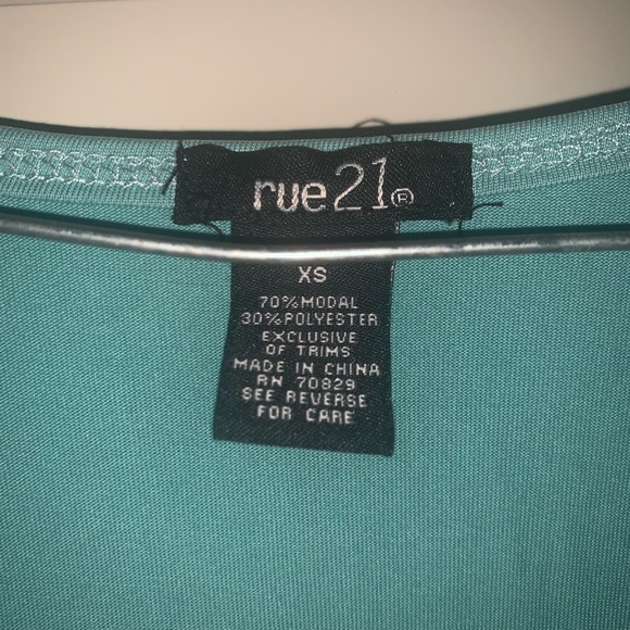 Rue 21 v neck t shirt - Picture 2 of 2